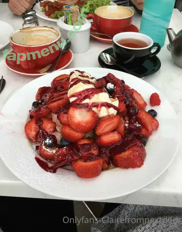 clairedelight nude photo #0014 (peekatclaire / yourgoodlittlewifey)