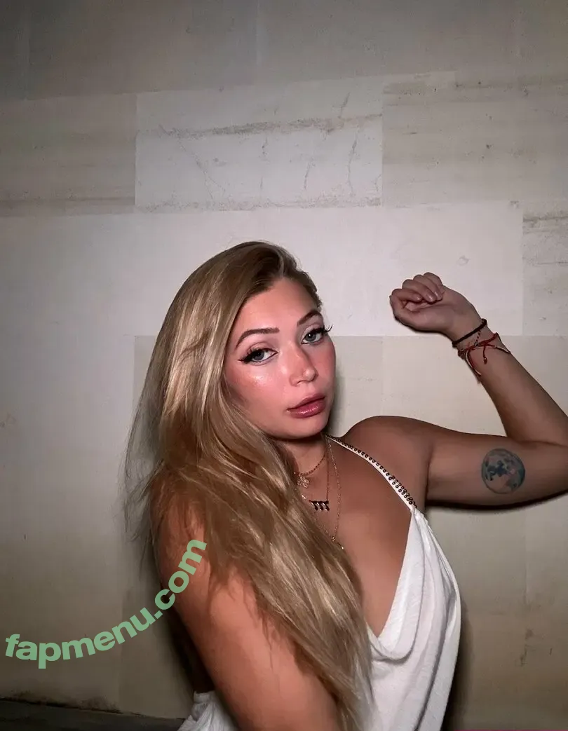 clairethompson nude photo #0015 (clairethomps98)