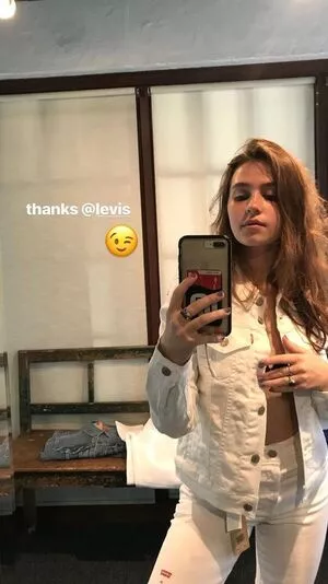 Clairo / Claire Cottrill nude photo #0004