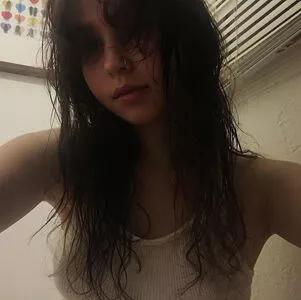 Clairo / Claire Cottrill nude photo #0013