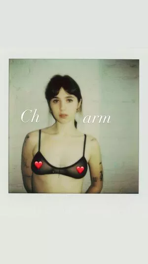 Clairo / Claire Cottrill nude photo #0125