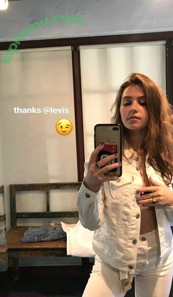 Clairo nude photo #0004 (Claire Cottrill)
