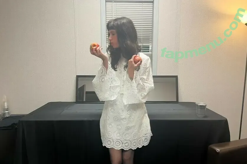 Clairo nude photo #0233 (Claire Cottrill)