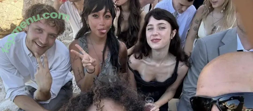 Clairo nude photo #0279 (Claire Cottrill)