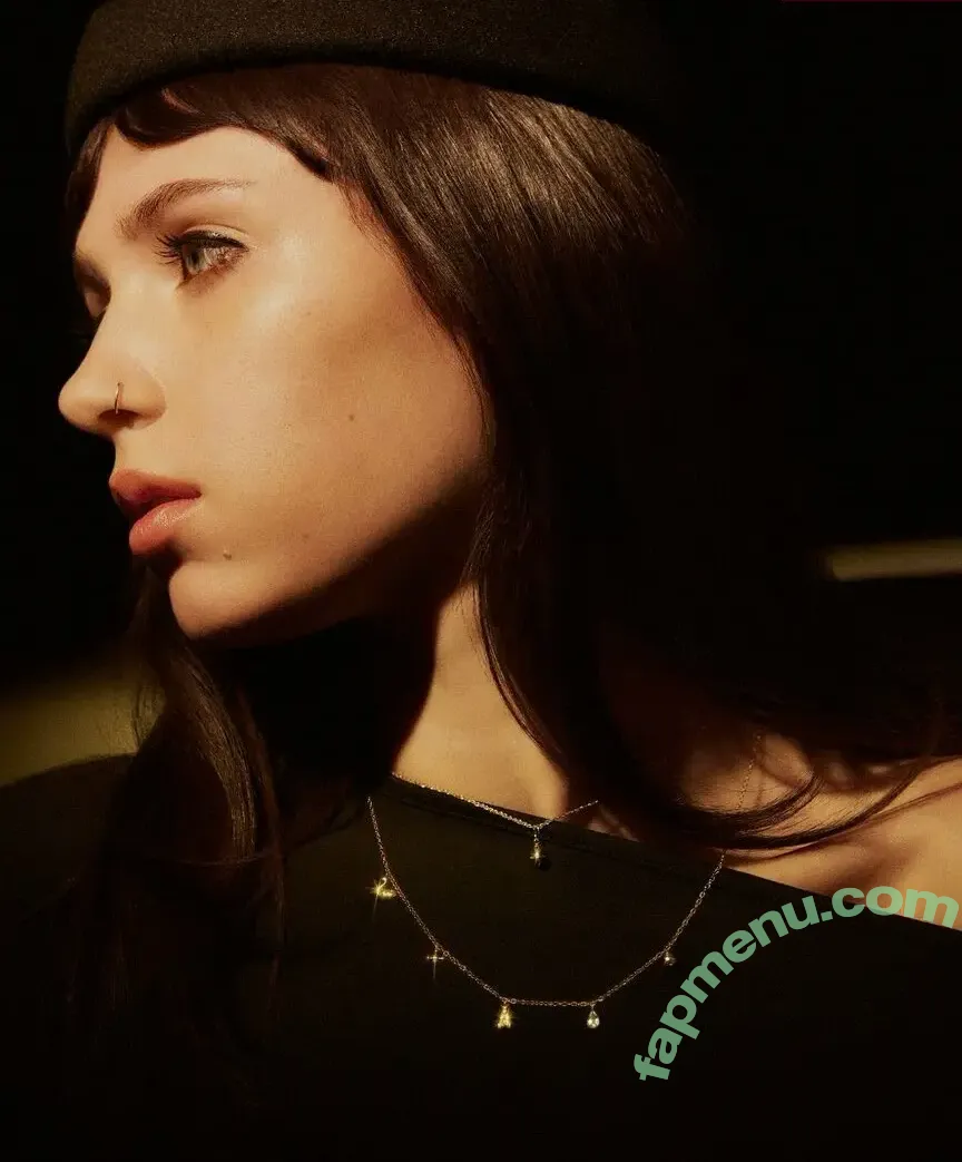 Clairo nude photo #0284 (Claire Cottrill)