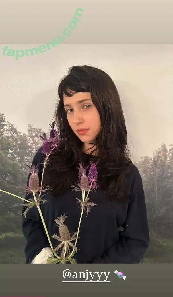 Clairo nude photo #0321 (Claire Cottrill)