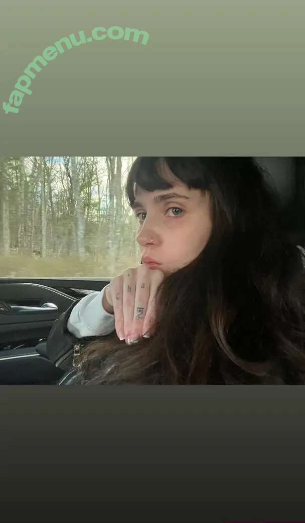 Clairo nude photo #0337 (Claire Cottrill)