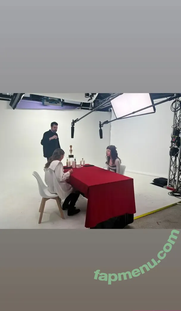 Clairo nude photo #0342 (Claire Cottrill)