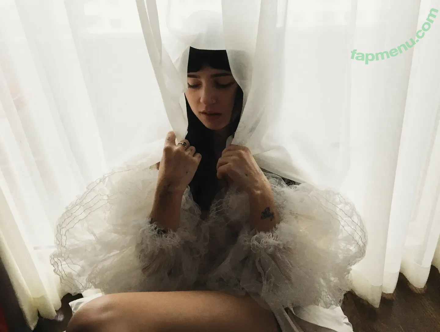 Clairo nude photo #0386 (Claire Cottrill)