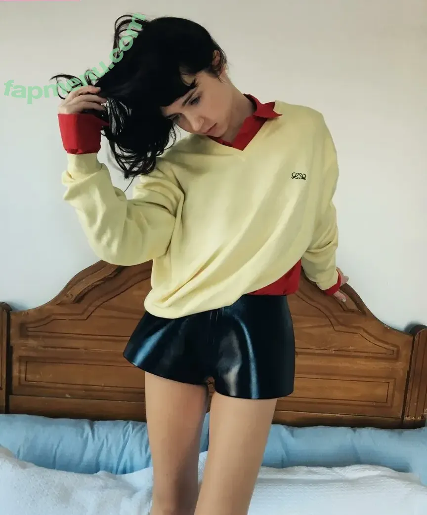 Clairo nude photo #0388 (Claire Cottrill)