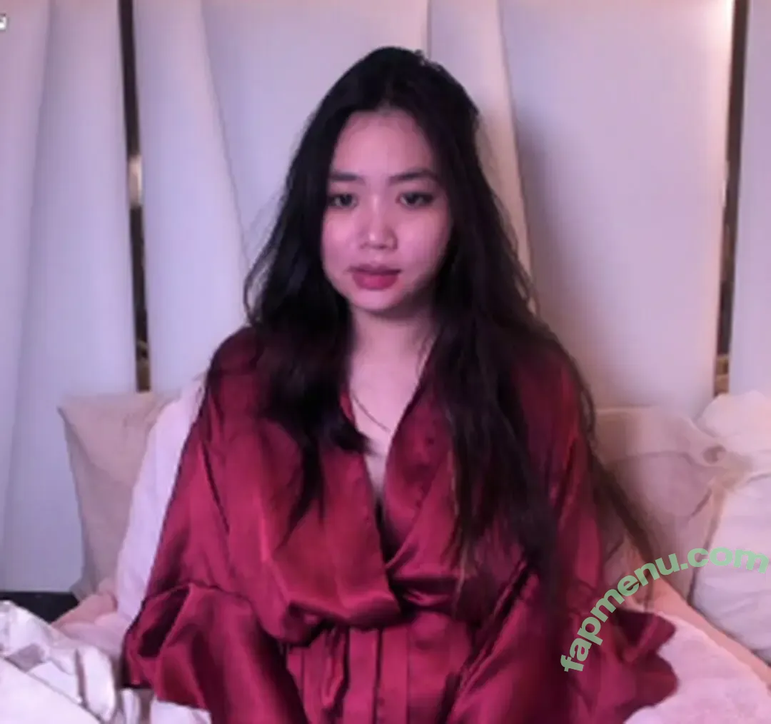 Clara Chan Chaturbate nude photo #0003 (chanclaraa)