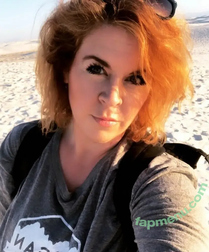 Clara Cobb nude photo #0100 (claracobb)