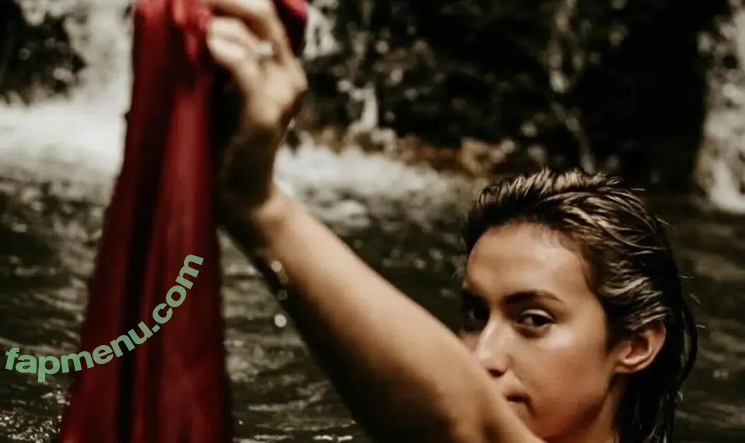 Clara Gomez nude photo #0097 (Claraatwork / claragomezz)