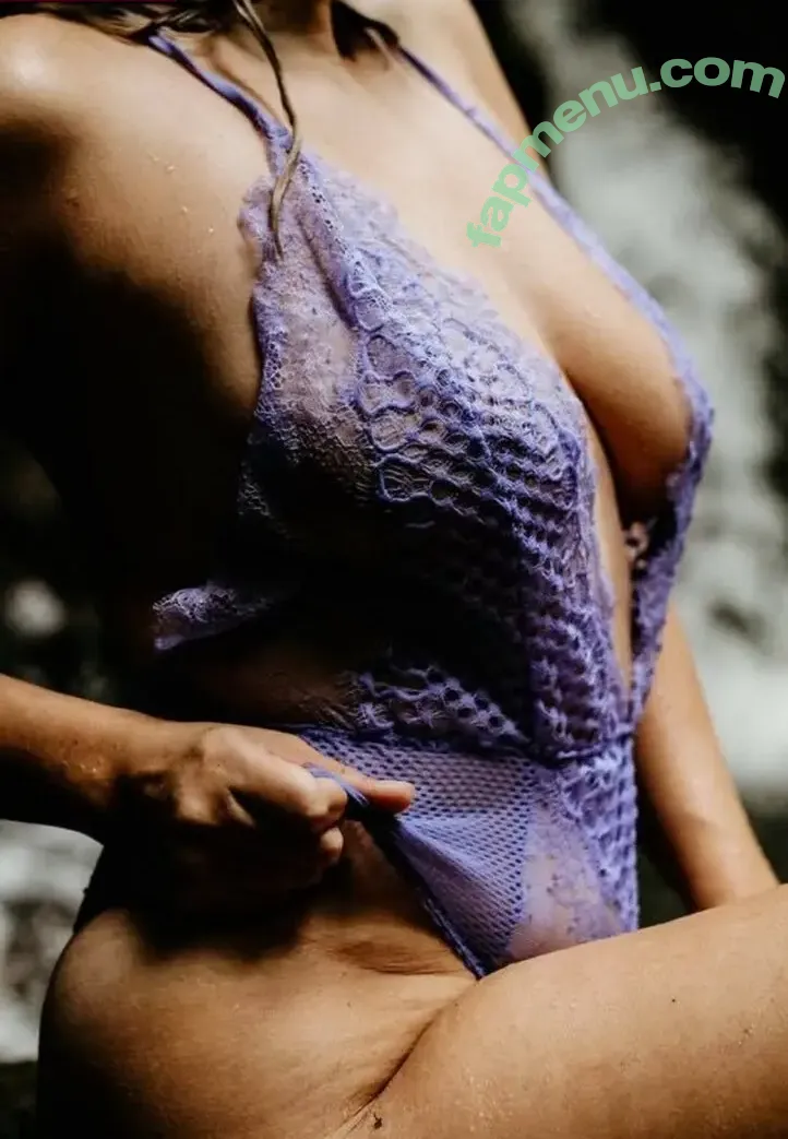 Clara Gomez nude photo #0098 (Claraatwork / claragomezz)