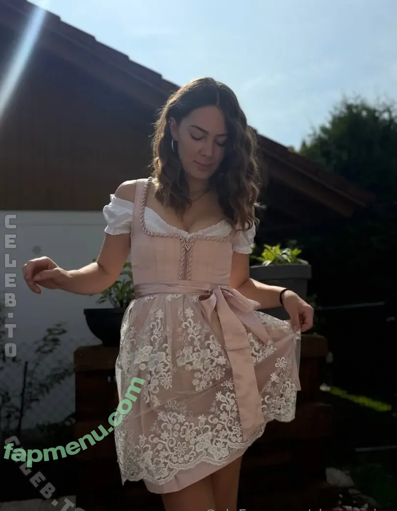 clara.meier nude photo #0089 (gamergirl.clara)