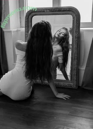 Clara Victoria / ClaraMzm / itsclaravictoria nude photo #0098