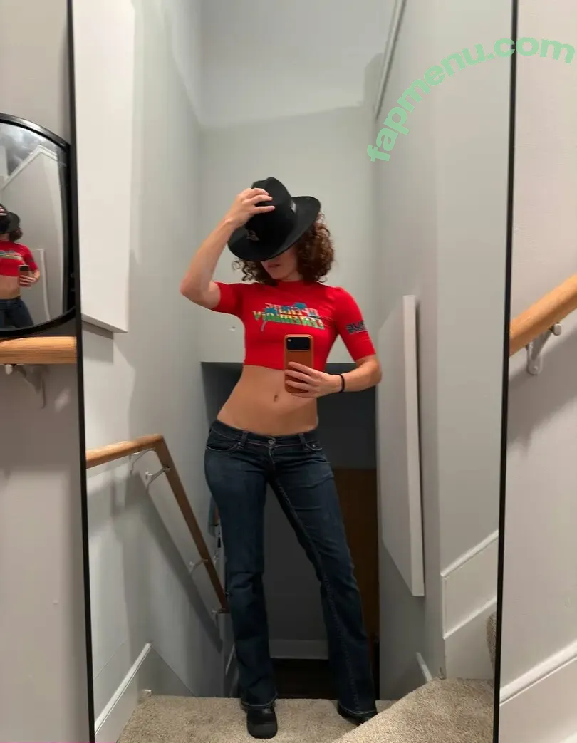 clara.west nude photo #0177 (clara_west)