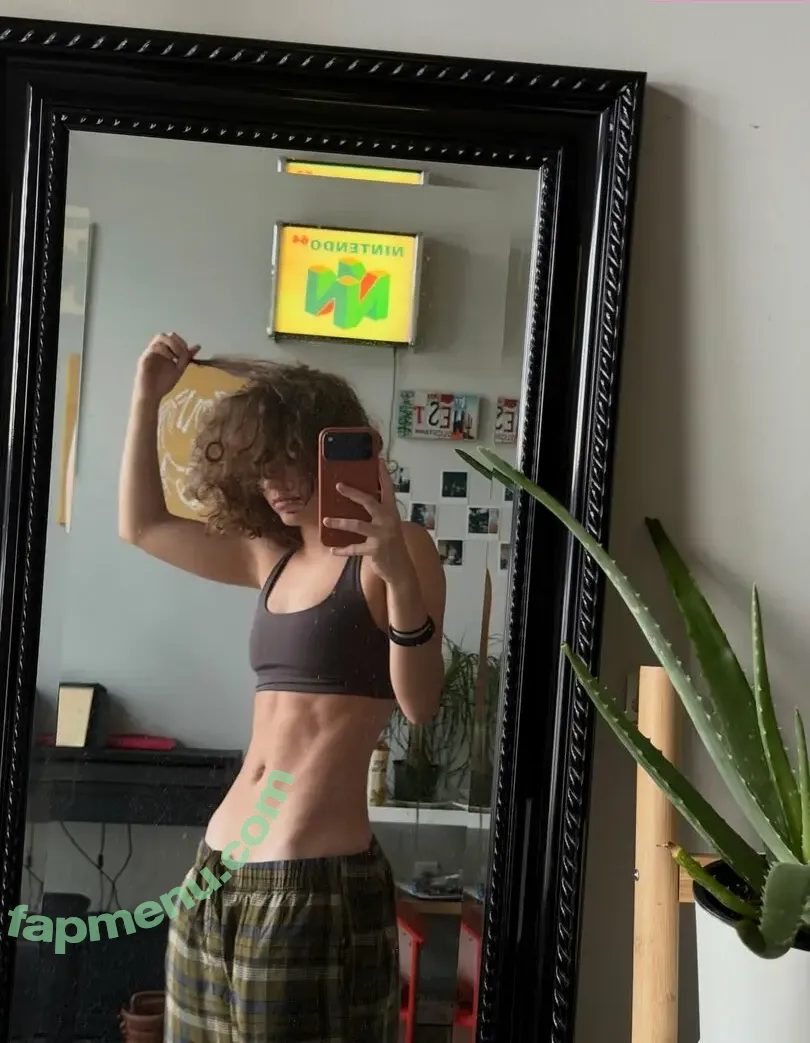 clara.west nude photo #0200 (clara_west)