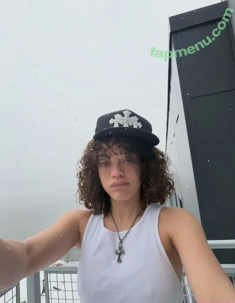 clara.west nude photo #0217 (clara_west)