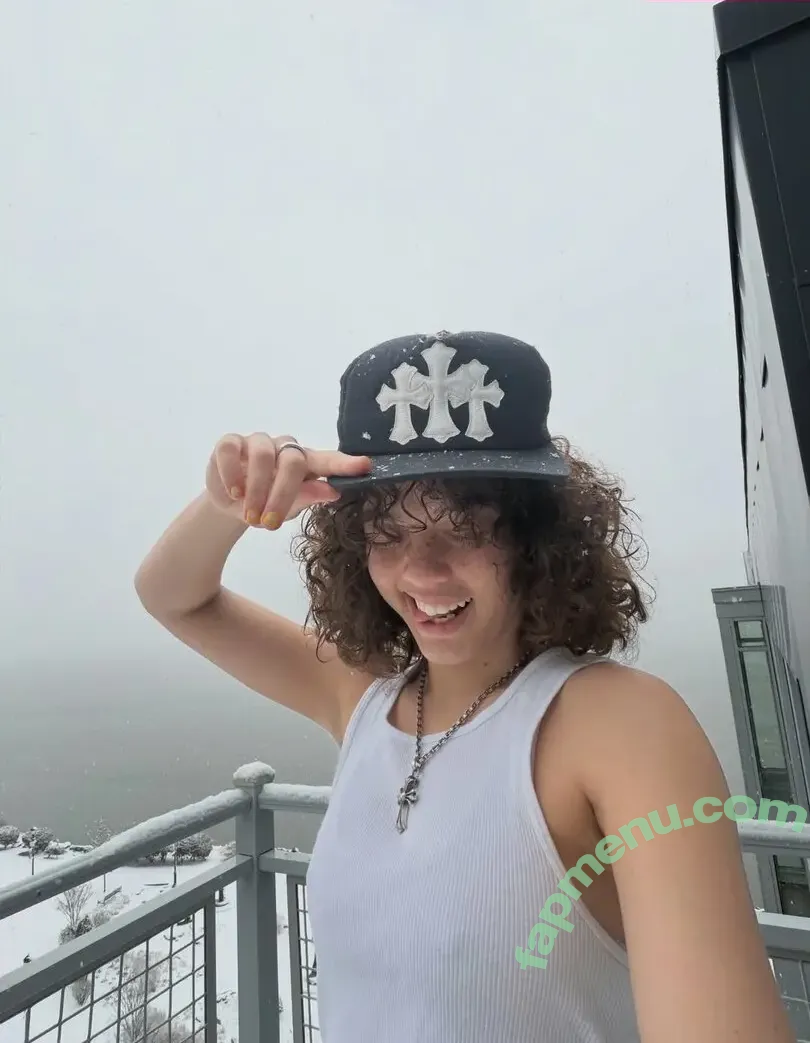 clara.west nude photo #0218 (clara_west)