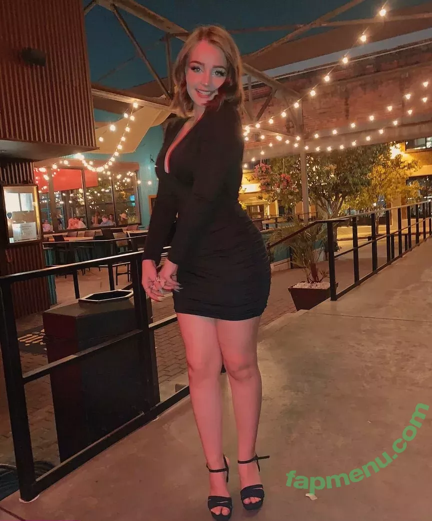 clara00ellis nude photo #0030 (onlycellis)
