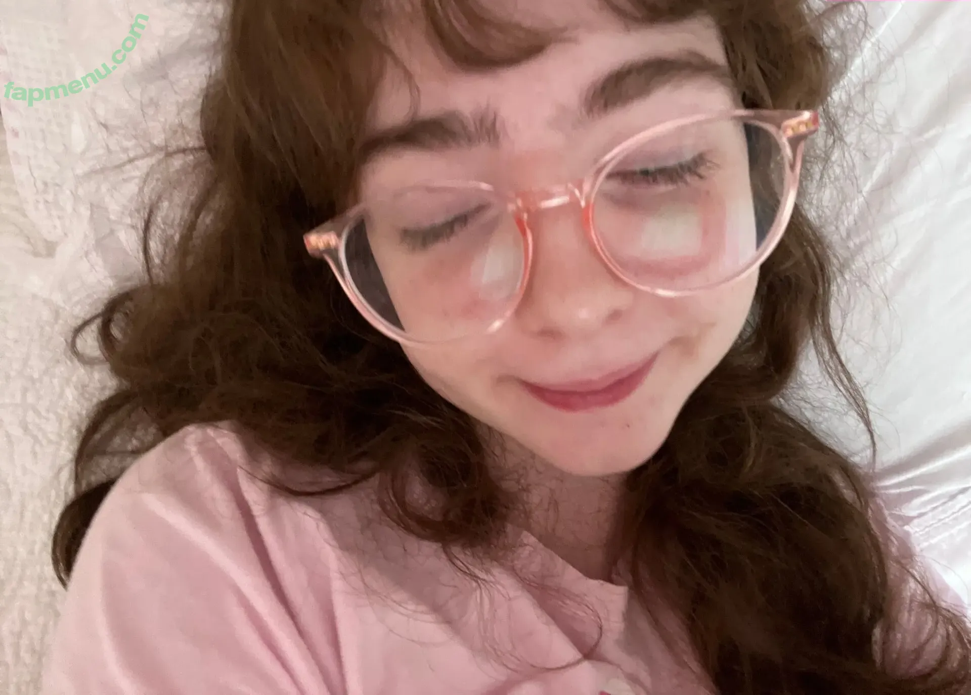 clarabelles nude photo #0040 (clarabellesss)