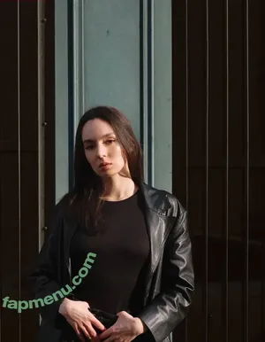 Clararunaway nude photo #0084