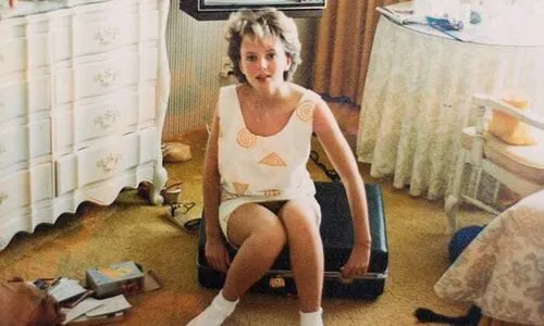 Clare Grogan / therealclaregrogan nude photo #0012