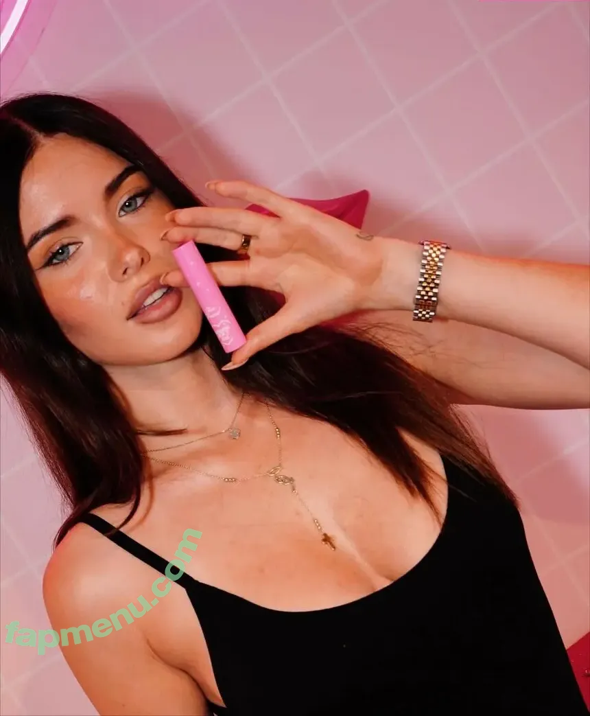 Clarissa Bea nude photo #0229 (clarissa25 / clarissabeaa)