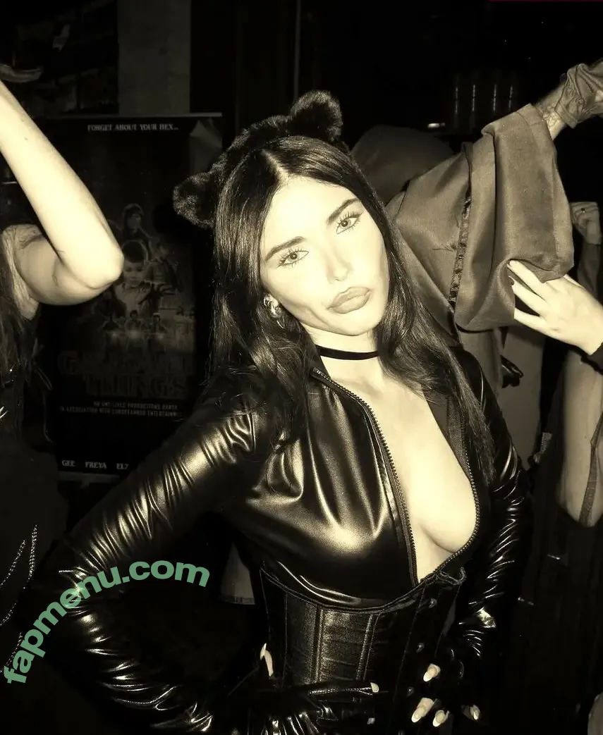 Clarissa Bea nude photo #0253 (clarissa25 / clarissabeaa)