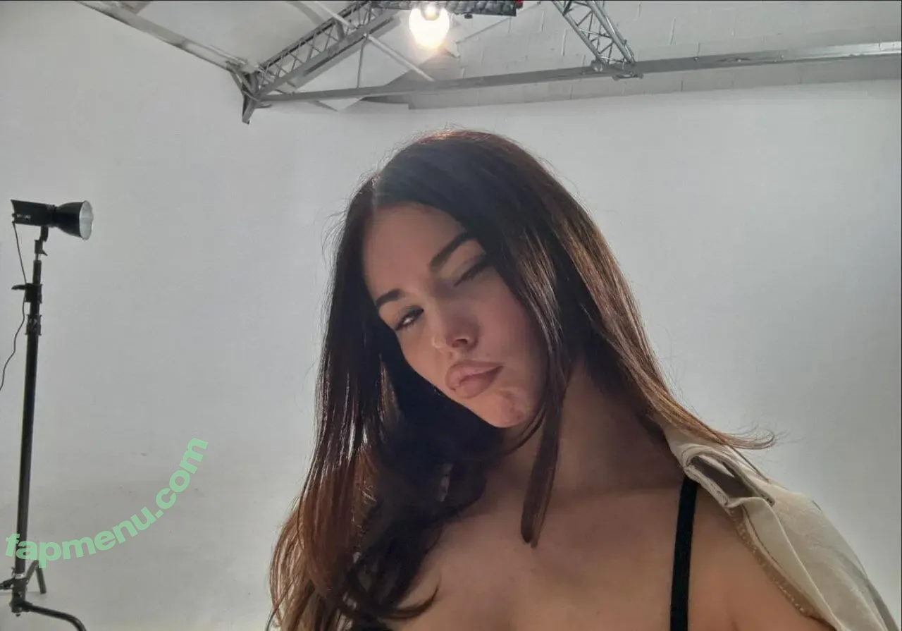 Clarissa Bea nude photo #0299 (clarissabeaa)