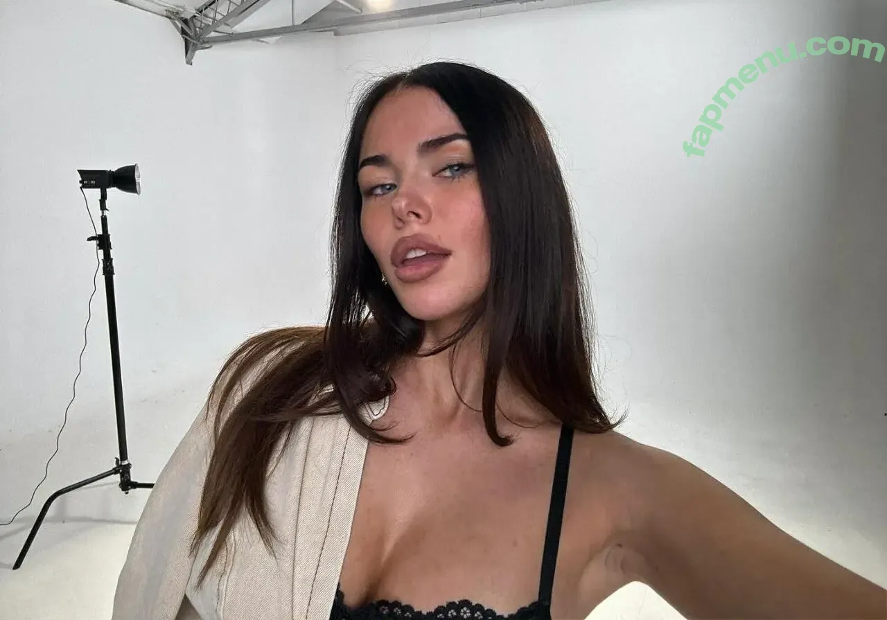 Clarissa Bea nude photo #0300 (clarissabeaa)