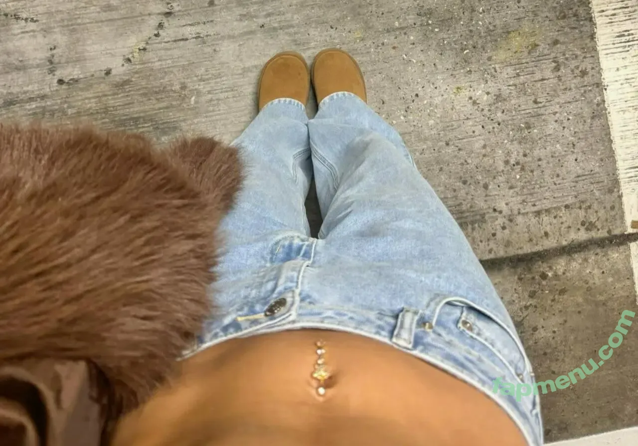 Clarissa Bea nude photo #0302 (clarissabeaa)