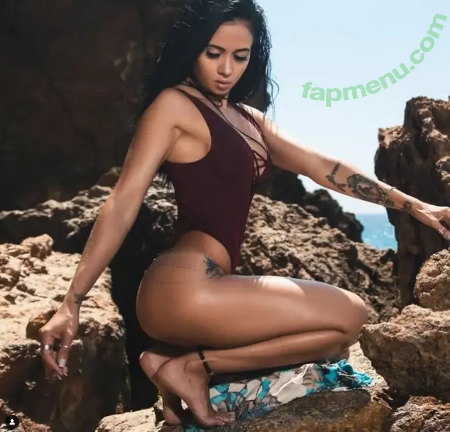 Clarissa Mendez nude photo #0019 (officialclarissamendez)