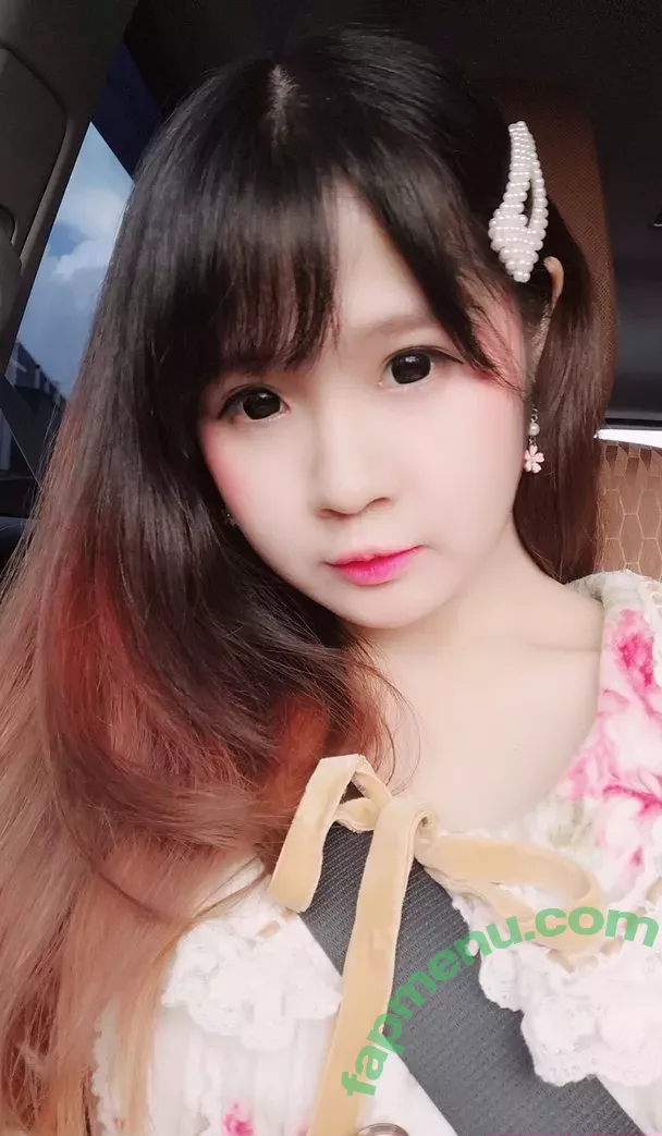 Clarissa Punipun nude photo #0030 (Clarissa Widjaya / clarissa25 / punipun7)
