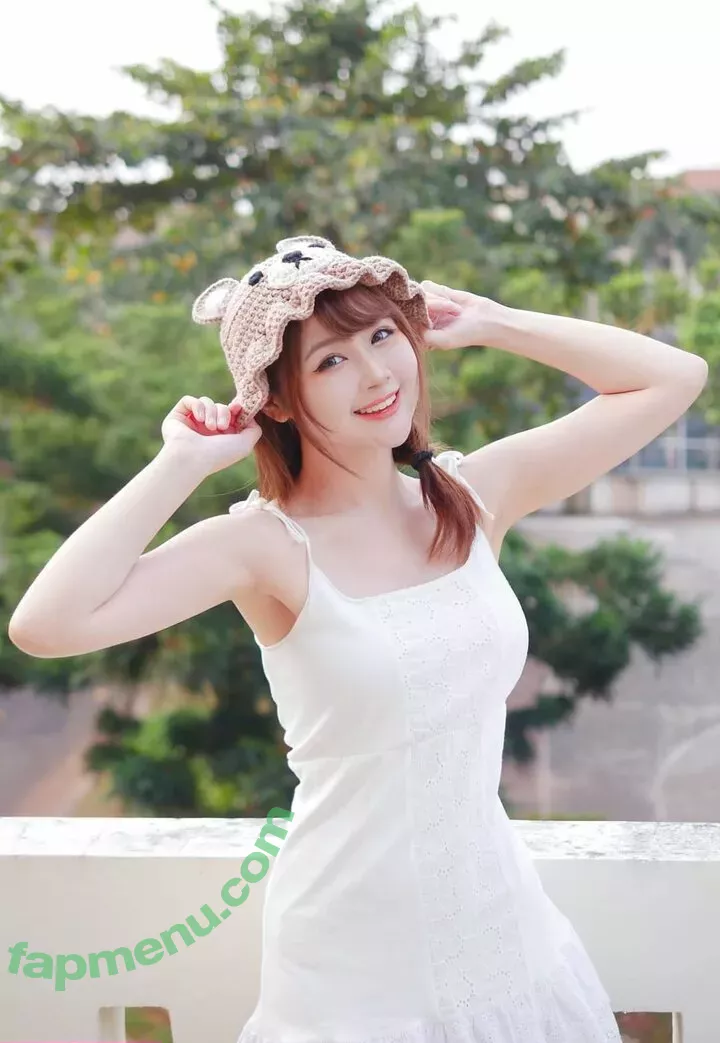 Clarissa Punipun nude photo #0038 (Clarissa Widjaya / clarissa25 / punipun7)