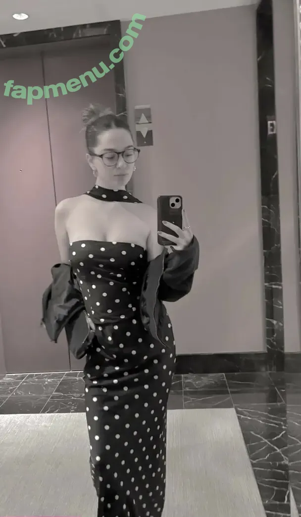 Claudia Conway nude photo #0108 (claudiaconway / claudiamconway)