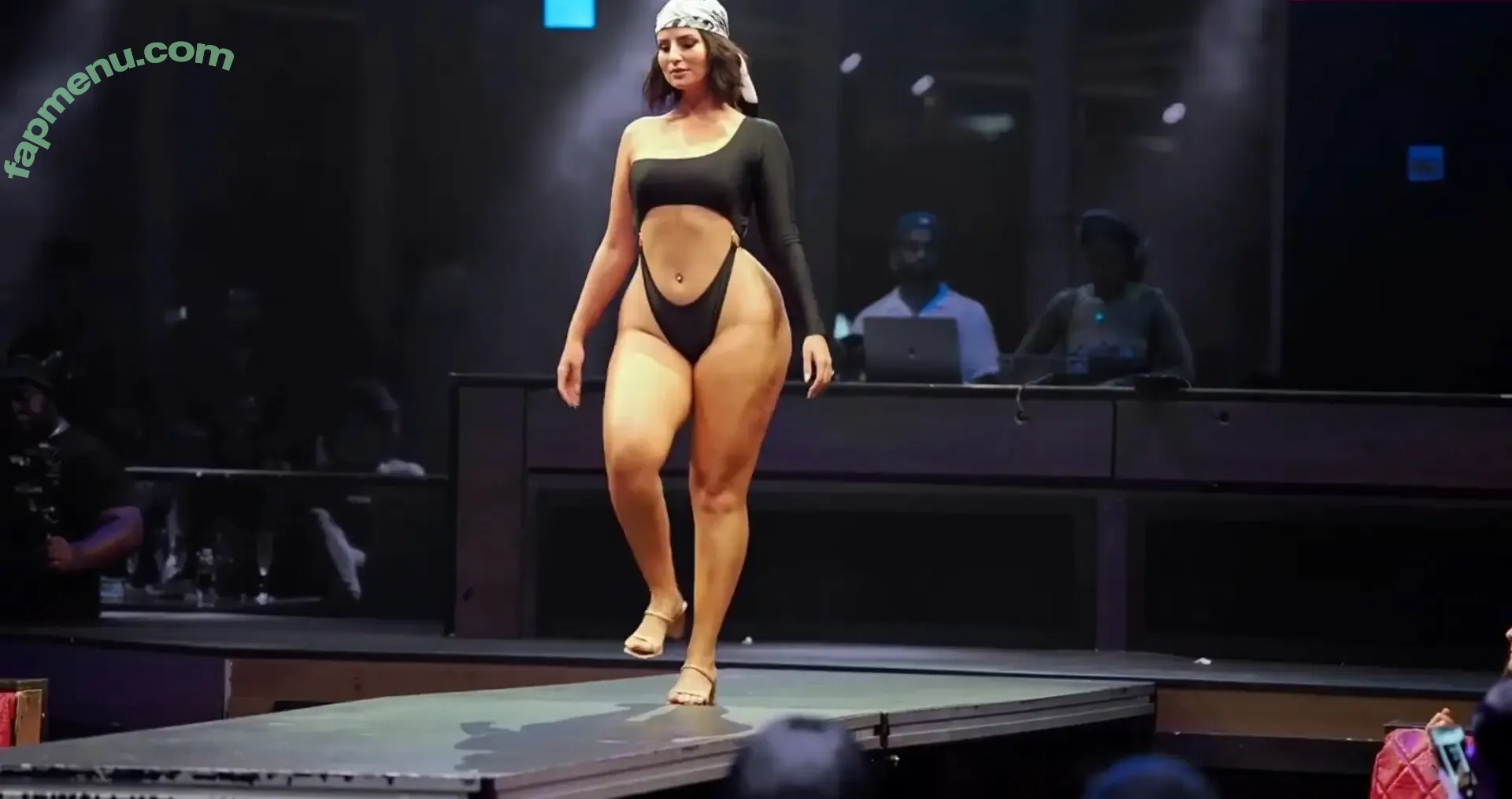 Claudia Martinez nude photo #0046 (claudialmtz)