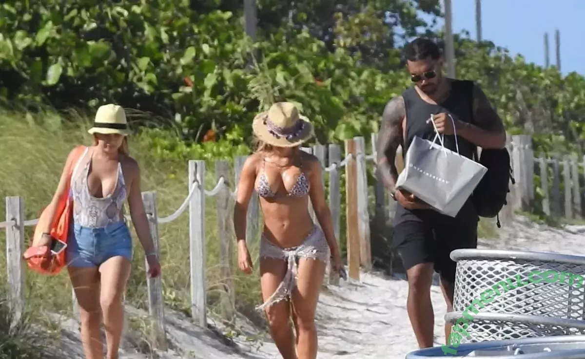 Claudia Sampedro nude photo #0114 (claudiasampedro)