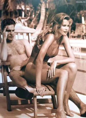 Claudia Schiffer / claudiaschiffer nude photo #0246