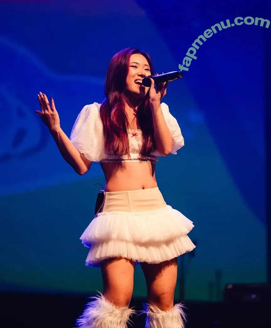 Claudia Tan nude photo #0005 (claudiaaatan)