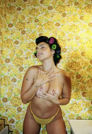 Claudia Tihan / claudiatihan nude photo #0156