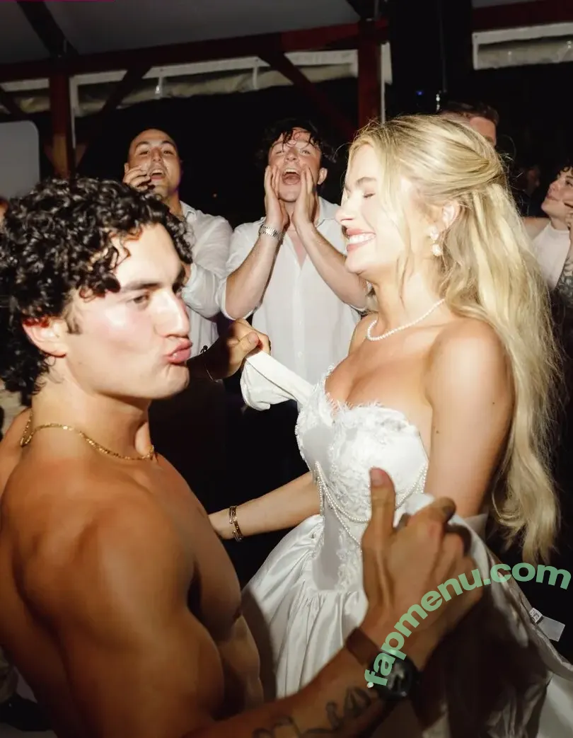 Claudia Walsh nude photo #0310 (claudiamariewalsh / claudiawalsh / cllaaaudiaa / iwantcandy77)