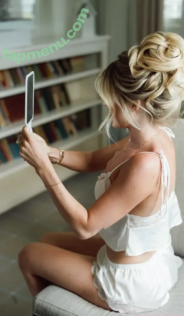 Claudia Walsh nude photo #0316 (claudiamariewalsh / claudiawalsh / cllaaaudiaa / iwantcandy77)