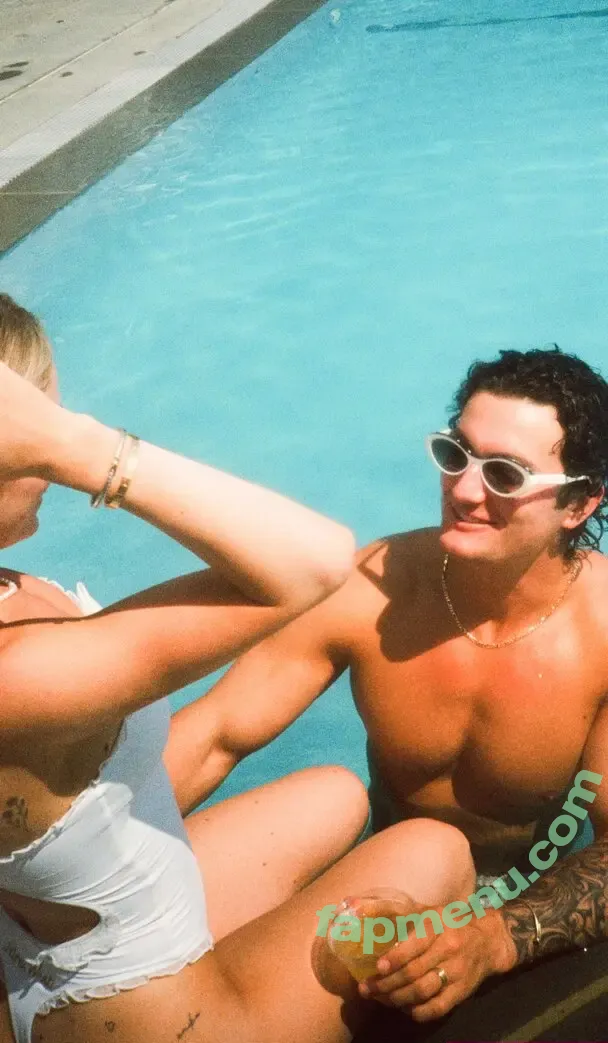 Claudia Walsh nude photo #0319 (claudiamariewalsh / claudiawalsh / cllaaaudiaa / iwantcandy77)