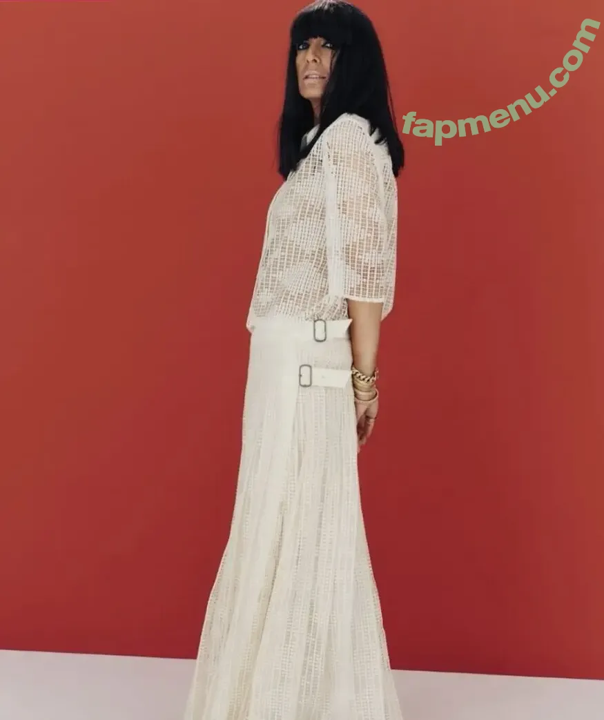 Claudia Winkleman nude photo #0062 (claudiawinkle)