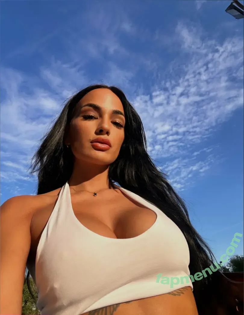 claudiabavel nude photo #0303 (claudiabavelx)