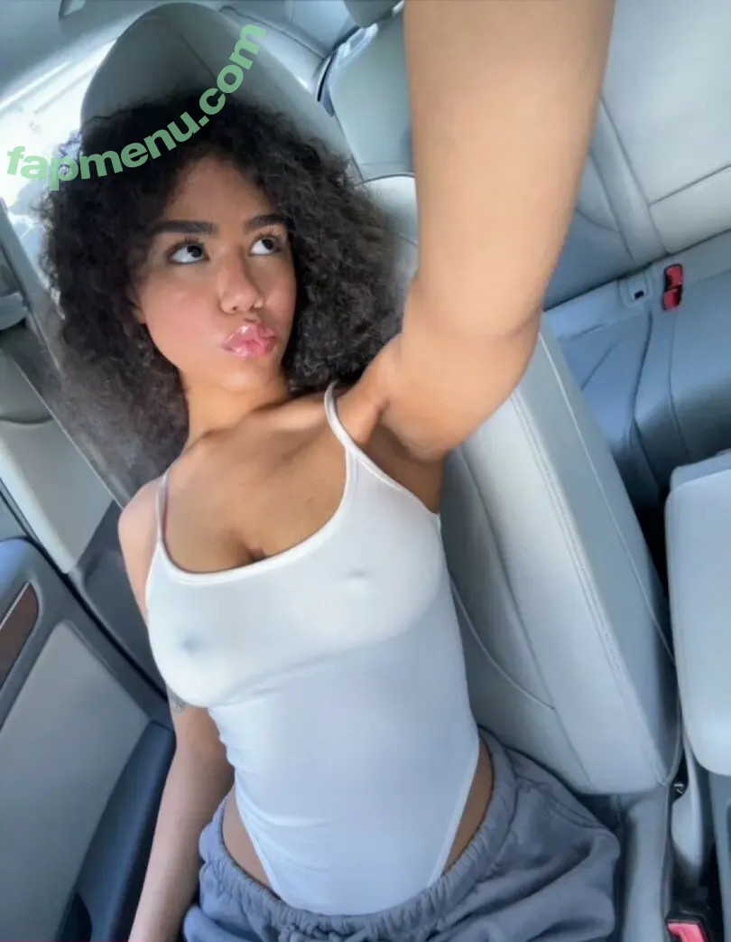 claudiakittyy nude photo #0002 (claudiakittyyy)