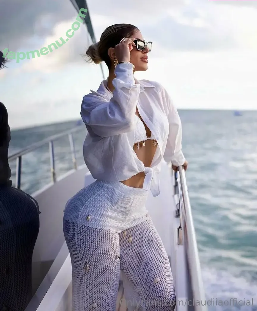 claudiiaofficial nude photo #0014 (claudiiaoficial)