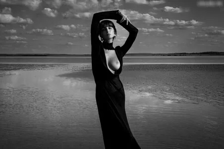 Clemence Navarro Bastin / clem.nb nude photo #0195